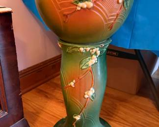 Midcentury modern Roseville Snowberry Jardiniere and Pedestal from 1947