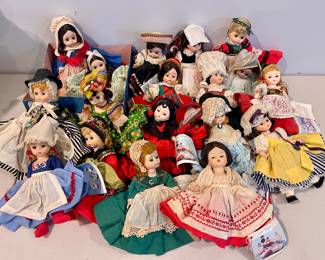 Vintage Madame Alexander Dolls
Many from Little Women Collection