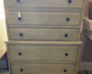 Green dresser-30x17x43