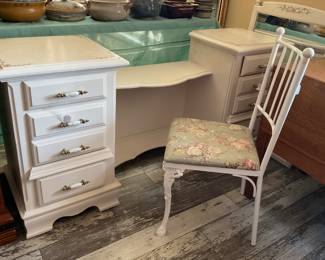 White vanity-64x16x30