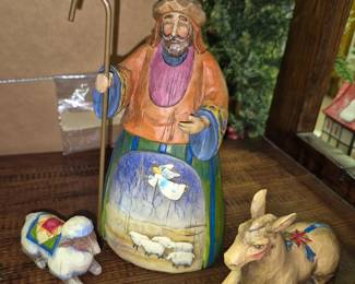 Large selection of Jim Shore collectibles. 