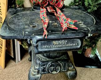 Vintage cast iron "Rugby A. & J. Mfg. Co., Gadsdon, Ala." 2 burner wood burning stove model #221