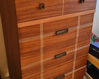MCM dresser