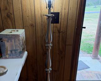 floor lamp
