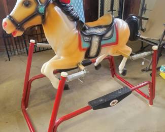 Bouncy horse (like new)