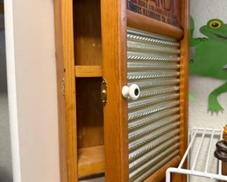 VINTAGE DUBL HANDI WASHBOARD WALL CABINET W/SHELVES