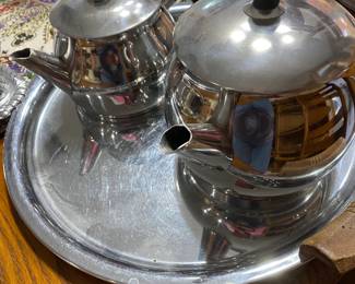 TURKISH-STYLE DOUBLE TEAPOT SET (TRAY IS A MARRIAGE)