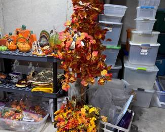 FALL DECORATIONS TO ENHANCE ANY HOME