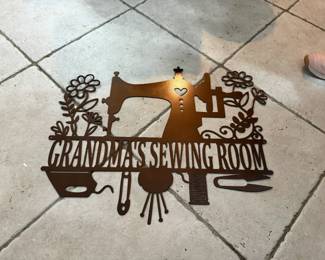 PERSONALIZED SIGN FOR A SEWING ROOM; METAL & POWER-COATED