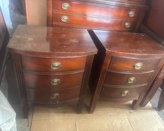 2 oval nightstands with glass tops