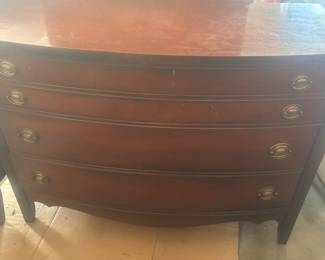 Oval dresser