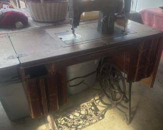 Singer sewing machine