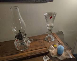Oil lamps and glassware 