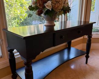 Black Wood Sofa Table - Can be placed in any style of home