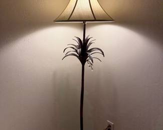 Pineapple lamp