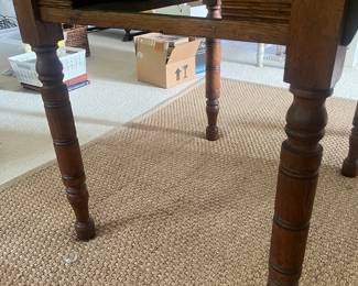 $125 Antique oak table; 29" x 42" x 28"