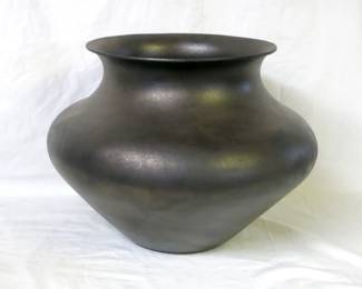 Angie Yazzie Taos Pueblo Black Micaceous Jar