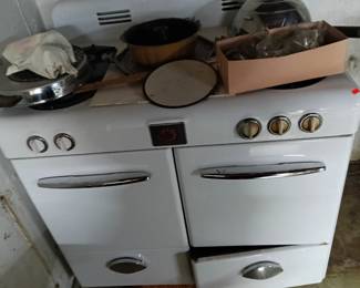 1950'stove gas great condition 150.00