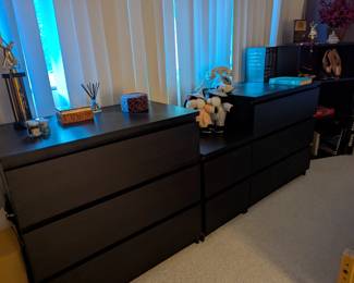 Spare bedroom - Ikea furniture and shelf!