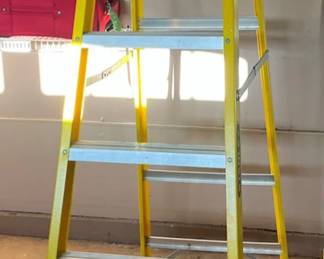 Stanley Fiberglass Ladder