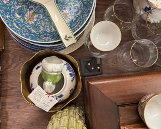 Chinese porcelain, Spode Christmas Tree, Christopher Radko, and more