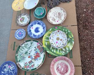 Come stock your antique booth for dollars! 