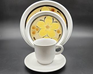 (35) Noritake Folkstone Dishes, Service for 8