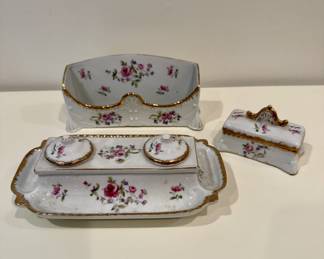 Porcelain desk set