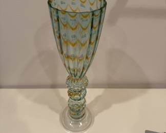 Art glass vase