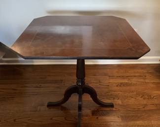 Councill Craftsman banded mahogany double pedestal dining table w/3 leaves