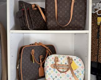 Gucci knockoff handbagLouis Vuitton knockoffs