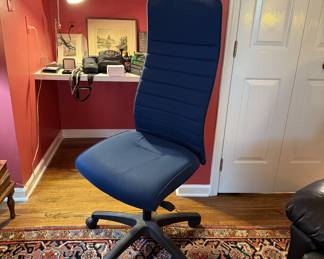 Desk chair