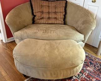 Loveseat & ottoman