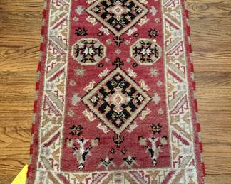 Oriental runner - 2'x6'6"