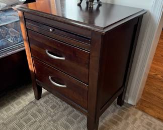 Nightstand pull-out shelf
