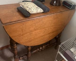 Furniture Draop Leaf