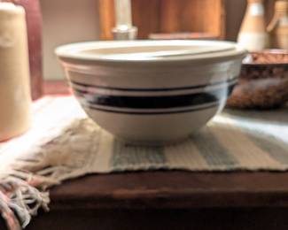 Set of stoneware bowls