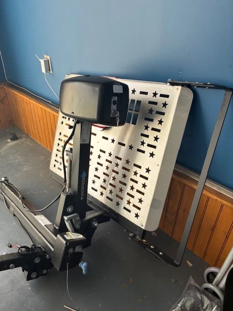wheel chair / scooter lift hitch