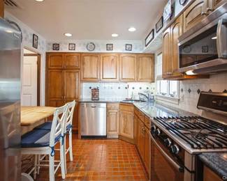 VINTAGE BUTCHER BLOCK TABLE