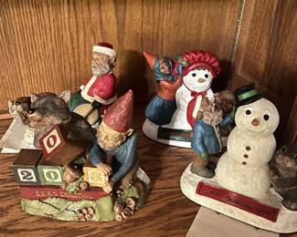 Cairn Christmas Figures