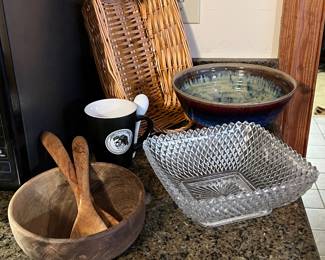 A selection of kitchen items