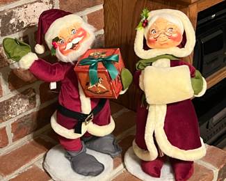 Annaleee Christmas Dolls
