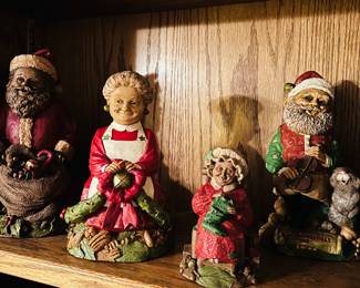 Cairn Christmas Figures