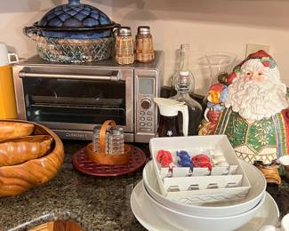 A selection of kitchen items Including toaster oven