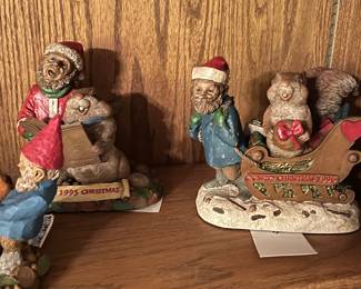 Cairn Christmas Figures