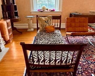 Daybed with rushes seat