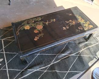 Nice chinoise cocktail table $30
