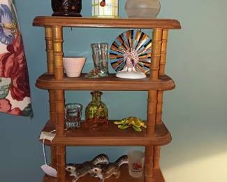 Thread spool wall curio