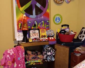 PEACE COLLECTIBLES 