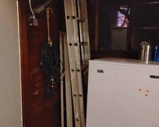 aluminum ladders 75% off